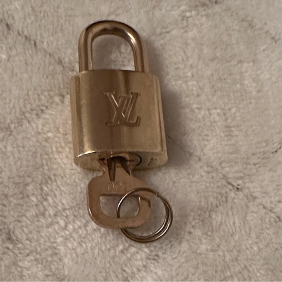 Louis Vuitton Accessories - Louis Vuitton Lock and Key-300